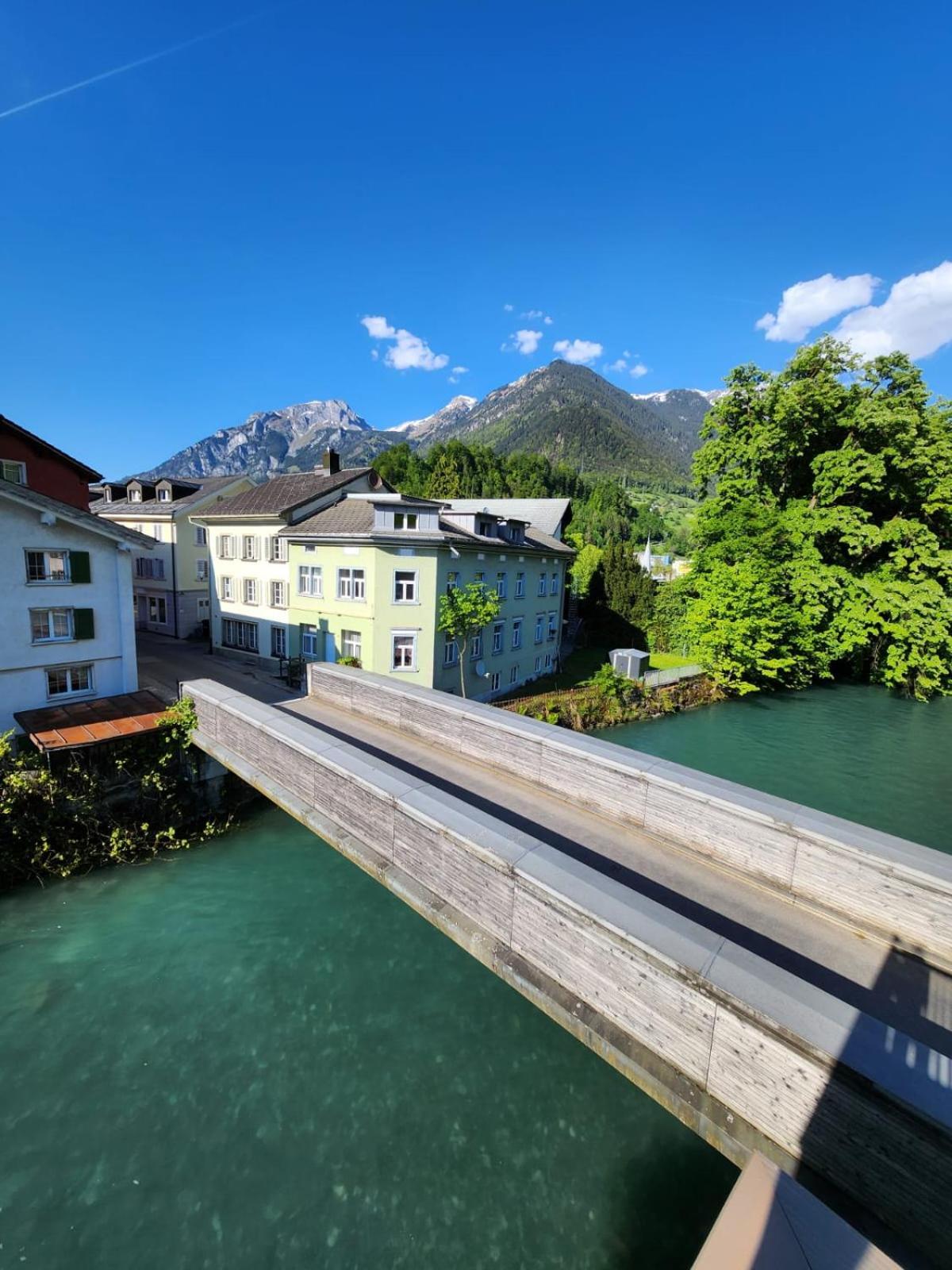 Spacious Cellar Surrounded By Mountains And Appartement